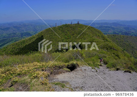 從男三部山到恩納三部山 從男三部山到恩納三部山 96978436