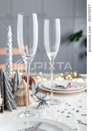 Christmas table settings Christmas table settings 96978957