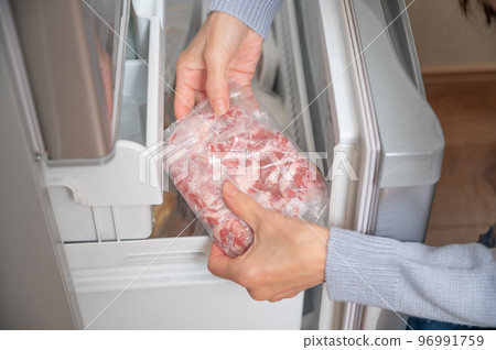 frozen lamb meat 96991759