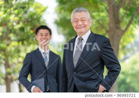 Business 2 people Shinryoku 96993721