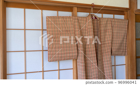日式房間和服 96996041
