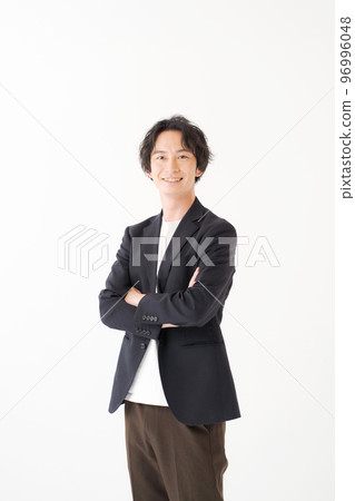 二十多歲的男性肖像 96996048