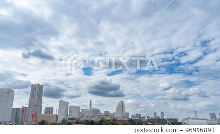 [Kanagawa] Yokohama cityscape 96996891