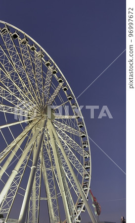 Ferris wheel in the park at the Downtown Miami at sunset Ferris wheel in the park at the Downtown Miami at sunset 96997672