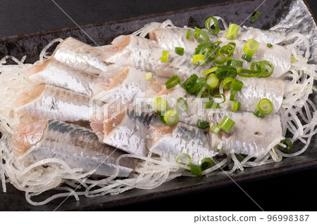 [北海道]沙丁魚生魚片 96998387