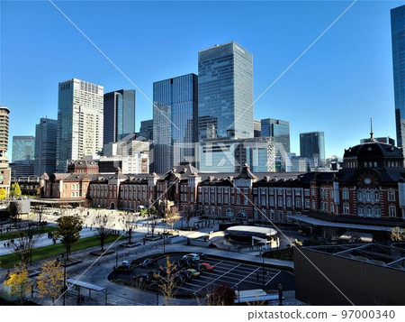Marunouchi entrance 97000340