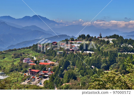 台灣南投清境的山景 台灣南投清境的山景 97000572