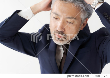 middle man with silver hair 97001176