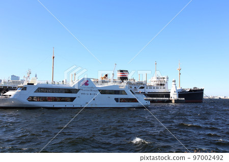 Yokohama, Yokohama Yamashita Wharf, Yamashita Park, Yokohama Marine Tower, Hikawa Maru, Former Yokohama Water Embankment Lighthouse Yokohama, Yokohama Yamashita Wharf, Yamashita Park, Yokohama Marine Tower, Hikawa Maru, Former Yokohama Water Embankment Lighthouse 97002492