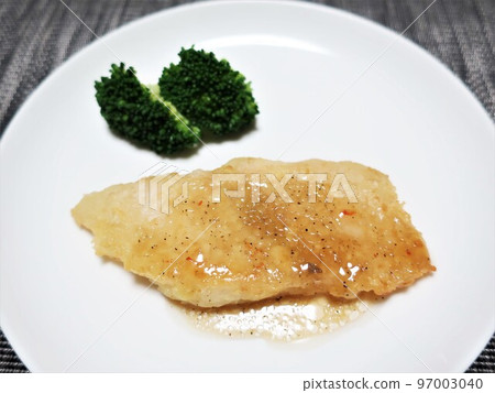 美味的 basa（魚）meuniere 97003040