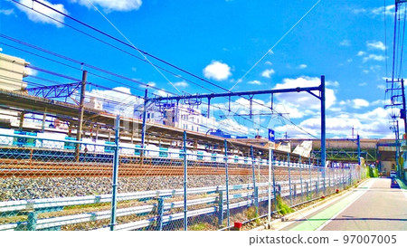 Keihin-Tohoku Line and Musashino Line crossing station, JR Minami-Urawa Station 97007005