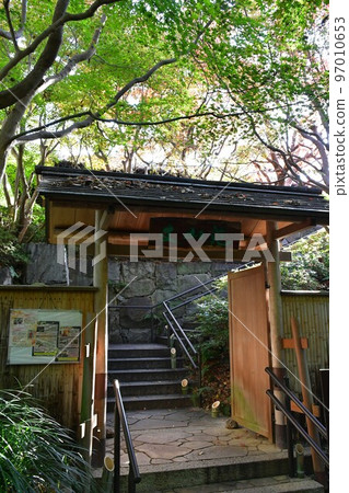 秋天的紅葉盛開，秋天的定山年，四仙閣 97010653