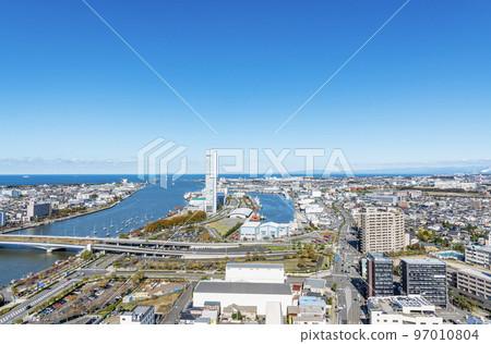 新潟縣新潟市 從媒體展望台看到的新潟市街景(北側:土岐展覽館方向) 新潟縣新潟市 從媒體展望台看到的新潟市街景(北側:土岐展覽館方向) 97010804