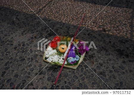 Cute offerings seen in Bali "Canang" 97011732