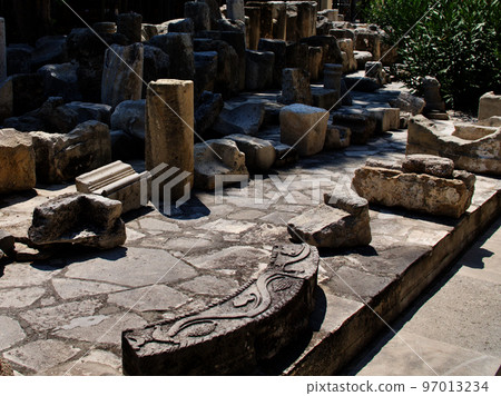 Archaeological excavations of ancient Greek civilization 97013234