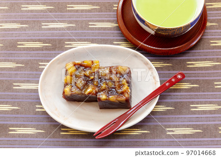 Steamed Chestnut Yokan Snack and Japanese Tea 97014668