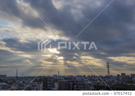日出,住宅區的早晨,清晨,日出,日出,太陽 日出,住宅區的早晨,清晨,日出,日出,太陽 97017452