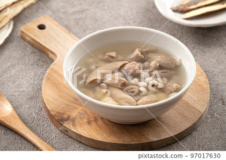 台灣 小吃 食物 四神湯 四臣湯 Taiwan four herb soup モツ入り薬膳スープ 台灣 小吃 食物 四神湯 四臣湯 Taiwan four herb soup モツ入り薬膳スープ 97017630