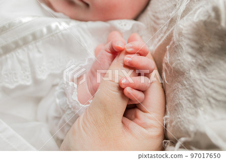 Aka holding her hand Aka holding her hand 97017650