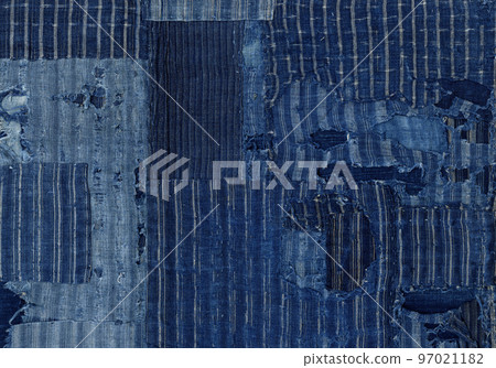 Indigo-dyed rags from the Meiji era, a cloth that connects the “mottainai” lifestyle 97021182