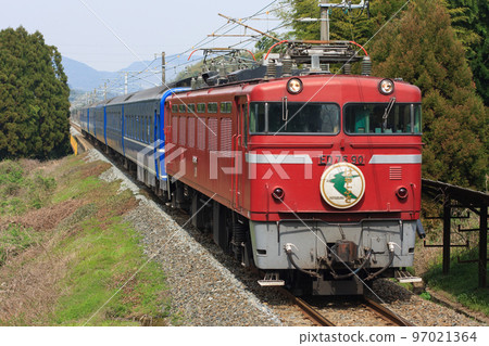 Overnight limited express "Hayabusa" (JR Kyushu) Overnight limited express "Hayabusa" (JR Kyushu) 97021364