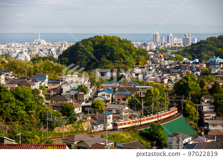 神戶電鐵1000系列紀念畫以神戶市為背景攀登關口 神戶電鐵1000系列紀念畫以神戶市為背景攀登關口 97022819