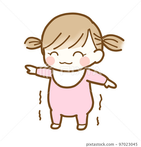 一個蹣跚學步的孩子微笑著站著,搖晃著 一個蹣跚學步的孩子微笑著站著,搖晃著 97023045