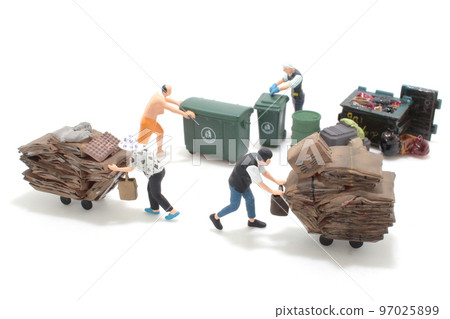 collects, weighs recycle material, cardboard and plastic bottles, 97025899