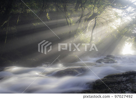 Light beam of Kikuchi Gorge 97027492