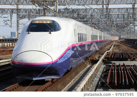 Tohoku Shinkansen E2 series Yamabiko (Yamagata Shinkansen E3 series Tsubasa combined) 97037595