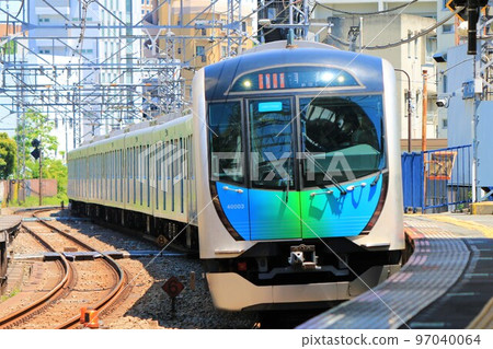 西武新宿線下落合站40000系列 97040064