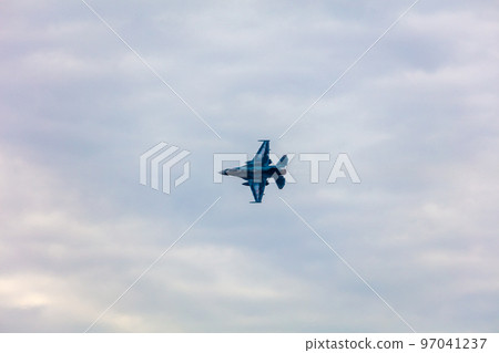 F2戰鬥機 97041237