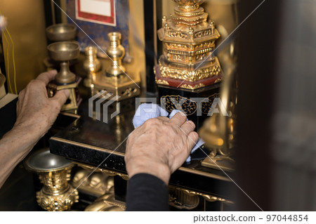 Cleaning the altar 97044854