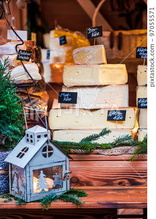 Salzburg, Austria. Christkindlmarkt Christmas Market, Salzburger Advent. 97055571
