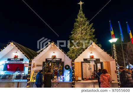 Cluj Napoca, Romania - Christmas Market in Transylvania 97055600