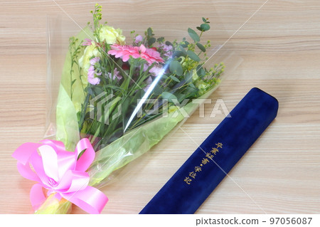 畢業典禮形象 97056087