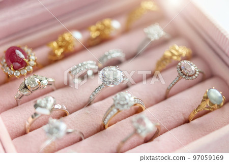 Jewelry diamond rings in box 97059169