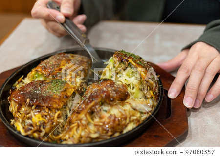 Delicious Hiroshima-yaki Delicious Hiroshima-yaki 97060357