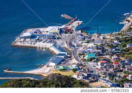 《千葉縣》能古切山的景色和濱金谷港的街景 97061583