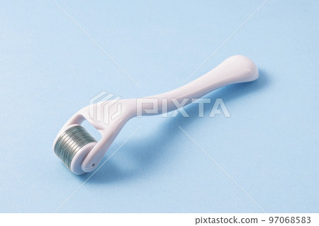 dermaroller for medical micro needling therapy. Tool also known as: Derma roller, mesoroller, mezoroller, meso-roller, mesopen. dermaroller for medical micro needling therapy. Tool also known as: Derma roller, mesoroller, mezoroller, meso-roller, mesopen. 97068583