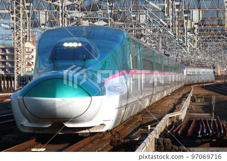 Tohoku Shinkansen E5 series (Akita Shinkansen E6 series combined) 97069716
