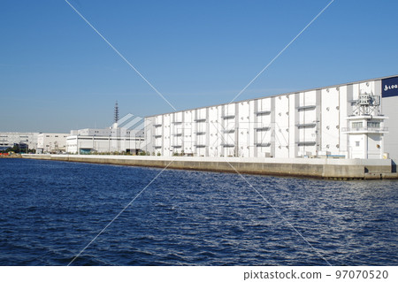 Building view of Osaka Nanko Logistics Center Building view of Osaka Nanko Logistics Center 97070520