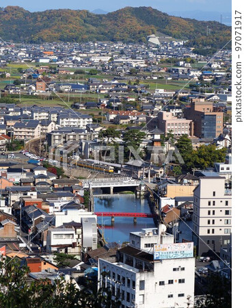 從金山寺山展望台拍攝的琴平市街景 [香川縣仲多戶郡琴平町] 3 97071917