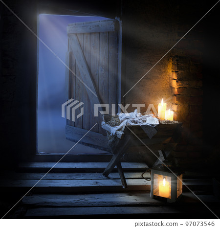 Manger with straw. christmas background 97073546