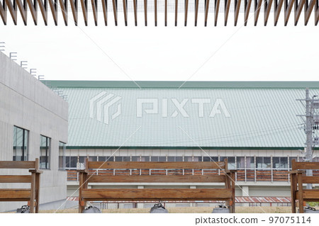 戶外長椅(新潟縣十日町市越後妻有文化會館“團十郎”) 戶外長椅(新潟縣十日町市越後妻有文化會館“團十郎”) 97075114