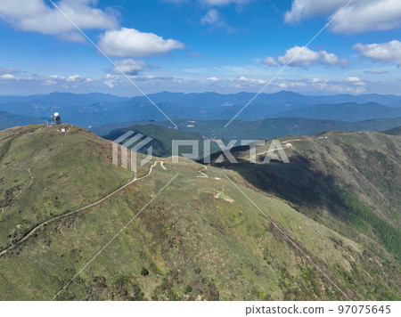 中津明神山空中林道山頂 中津明神山空中林道山頂 97075645
