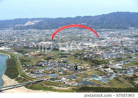 從紀之川飛行公園飛往和歌山縣紀之川市 從紀之川飛行公園飛往和歌山縣紀之川市 97085965