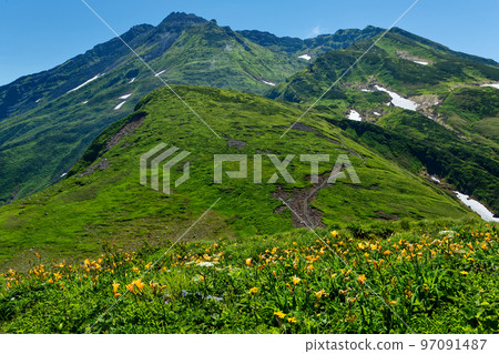 Mt. Chokai seen from near Mitagara in summer Mt. Chokai seen from near Mitagara in summer 97091487