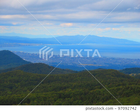 從纜車上眺望八甲田山 從纜車上眺望八甲田山 97092742