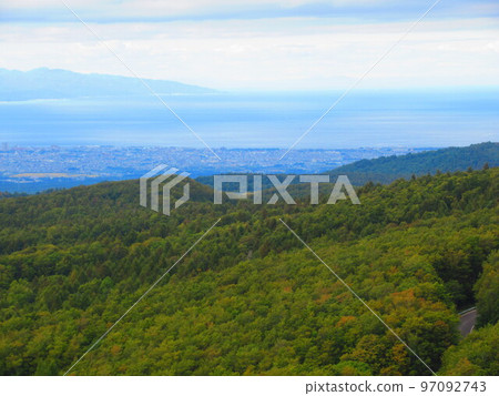從纜車上眺望八甲田山 從纜車上眺望八甲田山 97092743